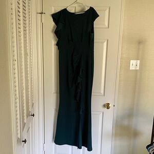 Chic Dark Green Maxi Dress with Ruffle Details
